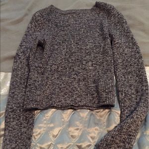 Fitted crop sweater